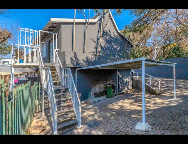 2 BEDROOM APARTMENT RENTED IN RIVONIA
